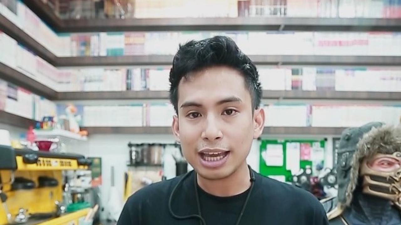 Niko Al Hakim atau Okin (https://www.instagram.com/p/CiCu5GHhFtV/)