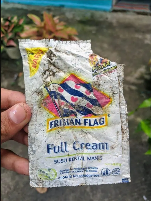 6 Potret Sampah Bungkus Makanan Jadul Ini Bikin Miris Sekaligus Nostalgia Masa Lalu