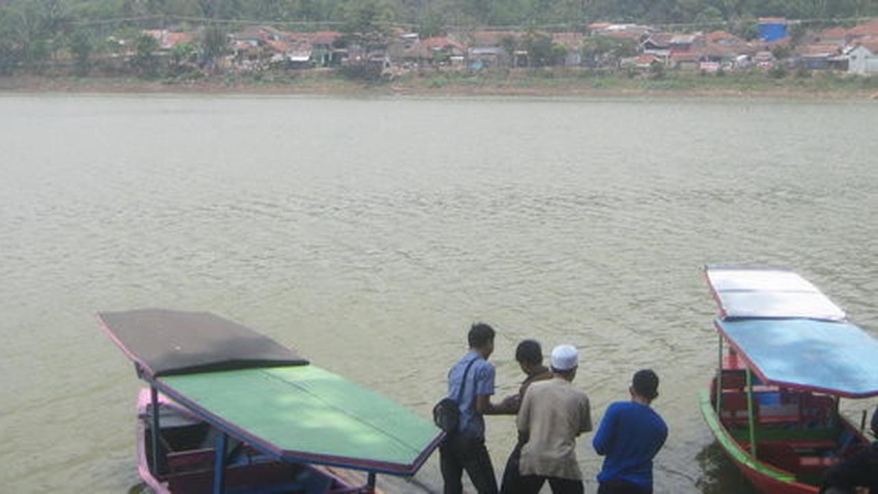 Mitos ikan sulit dipancing di Situ Ciburuy