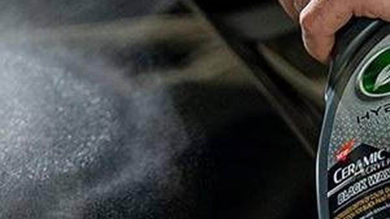 <b>Cara Merawat Mobil Warna Hitam</b>