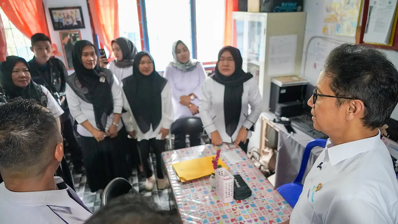 Menkes Budi mengunjungi Bengkulu. Ia mengatakan infrastruktur kesehatan di sana sudah siap untuk program skrining kesehatan gratis. (Foto: Dok Sehat Negeriku Kemenkes RI)