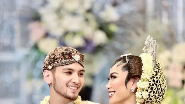Kezia Toemion dan Aditya Trihatmanto