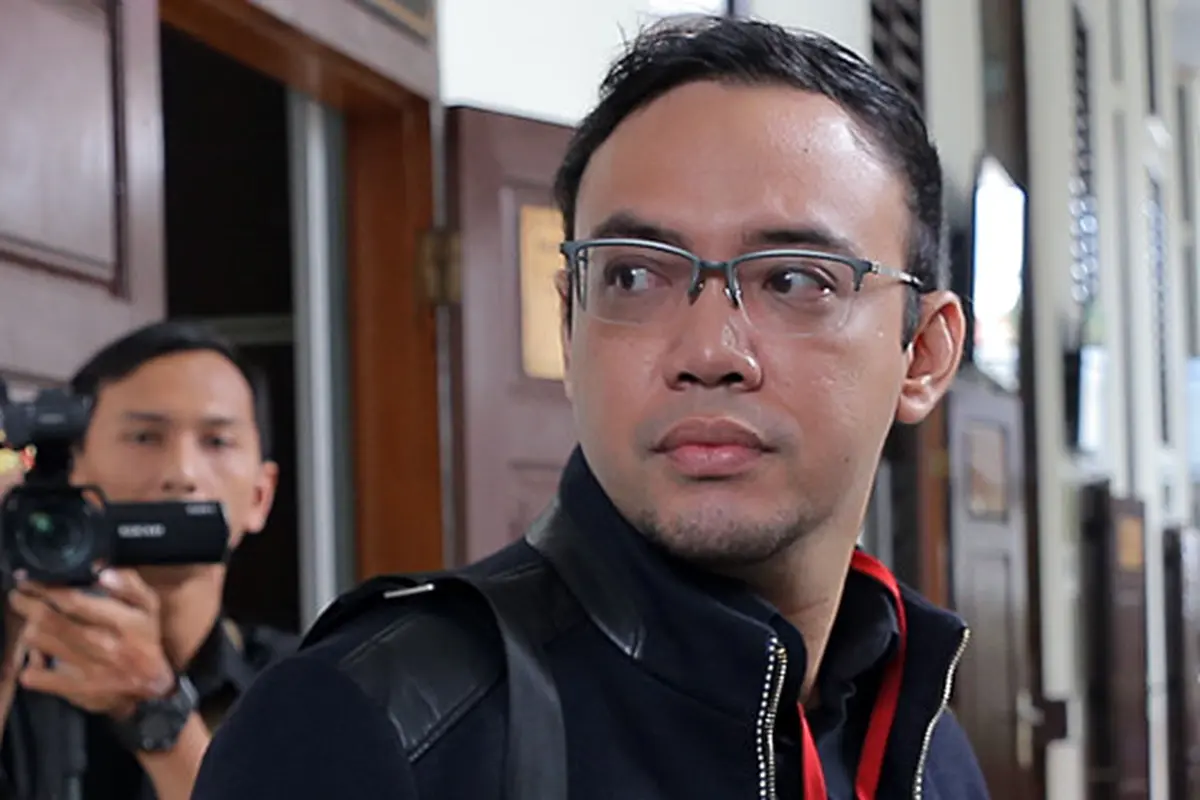[Bintang] Sidang Hak Asuh Anak Tessa Kaunang dan Sandy Tumiwa