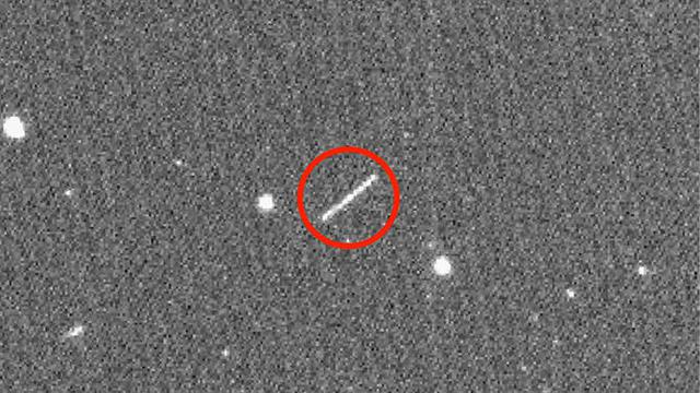 Asteroid yang panjangnya sekitar 3 hingga 6 meter, melintas di atas Samudra Hindia selatan pada Minggu pukul 04.08 GMT (AFP/NASA)