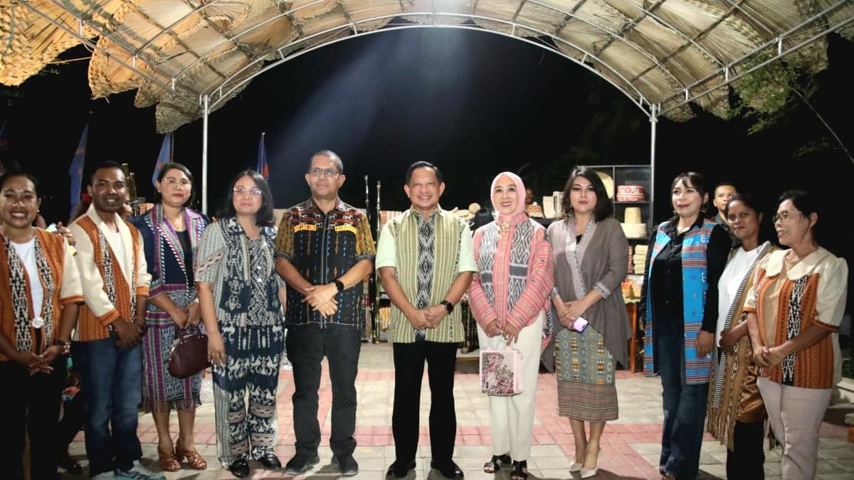 Hadir di Atambua, Mendagri Minta Tenun NTT Jangan Sampai Diklaim Asing