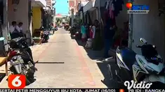 Penemuan mayat pria tergeletak di depan rumah korban pada Jumat siang (16/10) menggemparkan warga sekitar. Berawal dari isu adanya perselingkuhan antar tetangga, hingga terjadi pembunuhan.