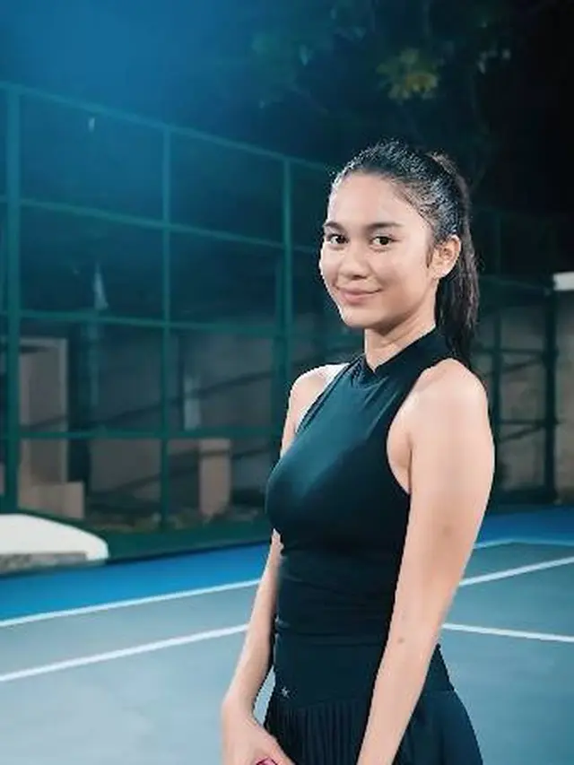 Disebut Multitalenta, Ini 7 Potret Azizah Salsha Tekuni Olahraga Tenis Lapangan