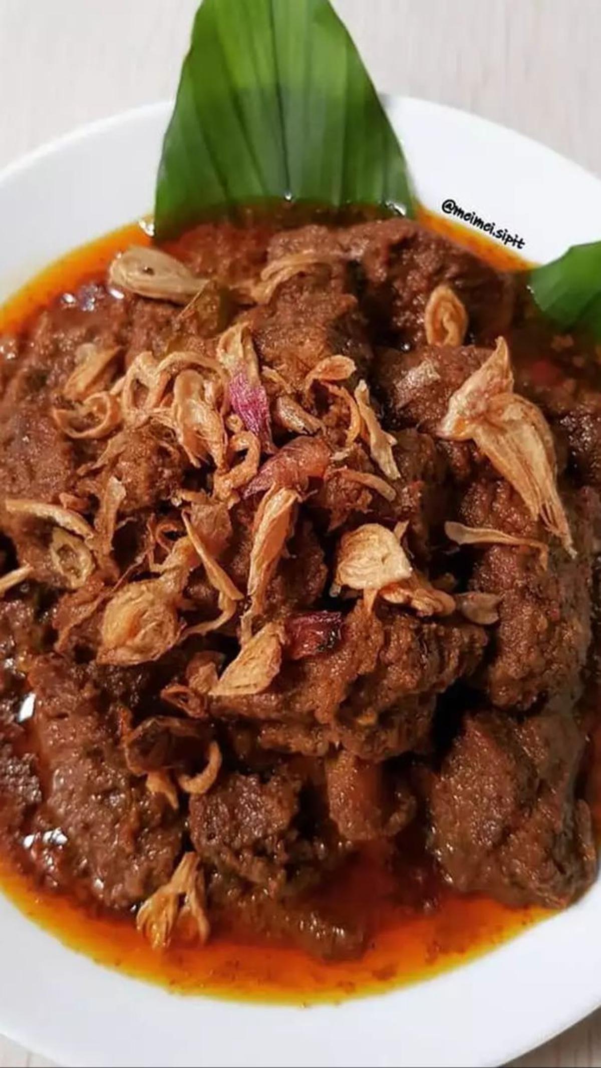 <b>1. Rendang Kambing ala Padang</b><br>