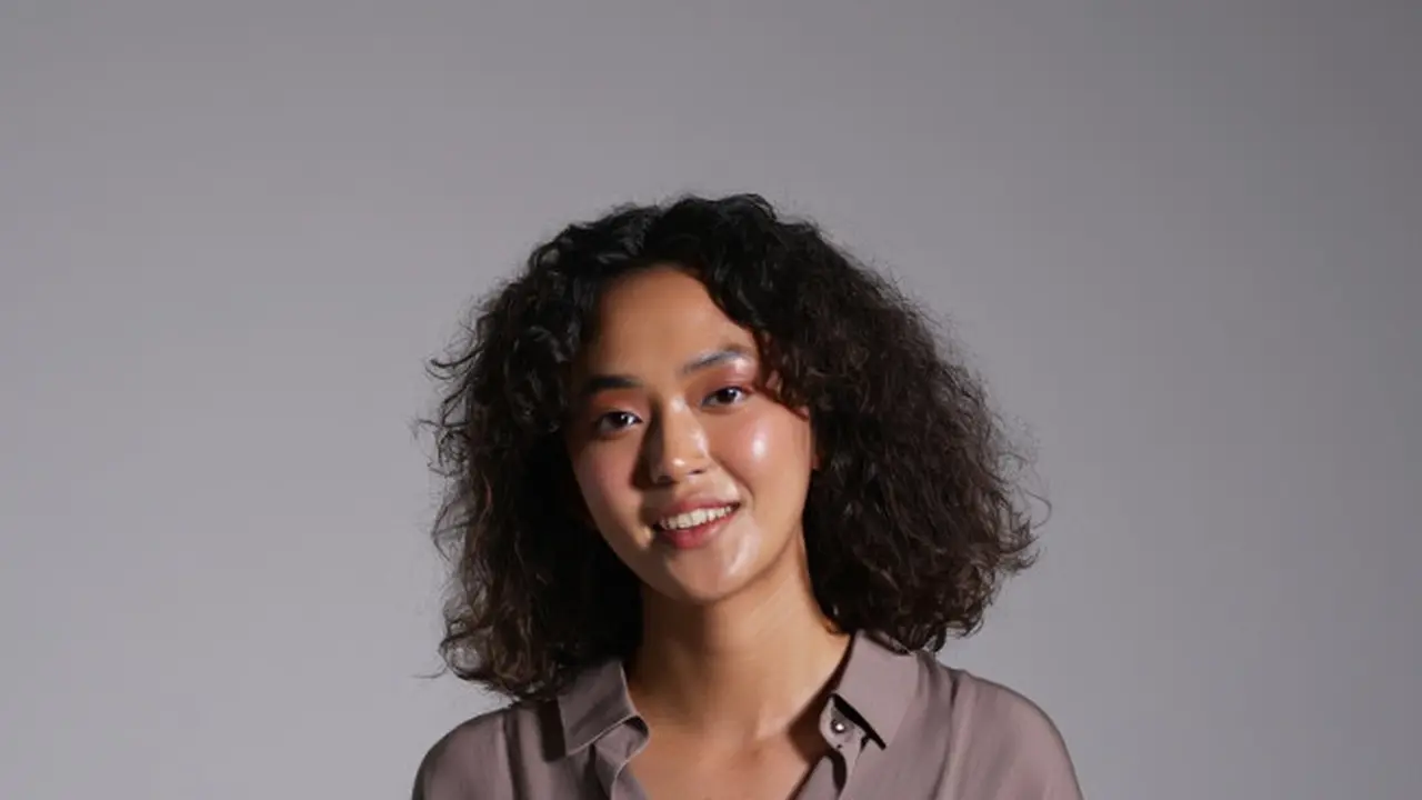 Rambut Mengembang dan Kering Cocoknya Dipotong Model Apa/Ilustrasi AI