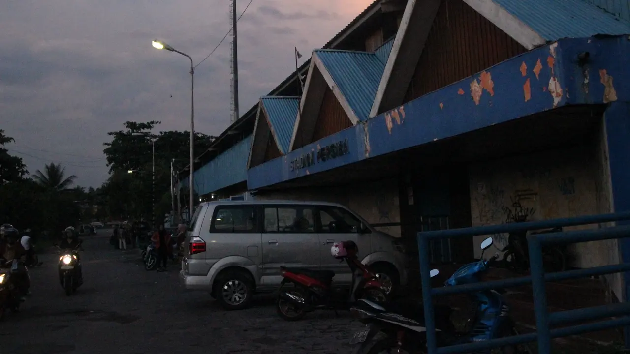 Warga Menanti Stadion Megah Balikpapan Lebih Lama