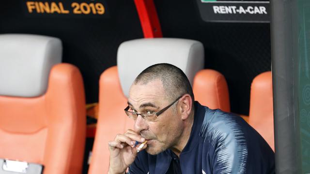 Sarri, Pelatih Juventus Merokok Tiap 12 Menit dan Menghabiskan 300 Juta Rupiah