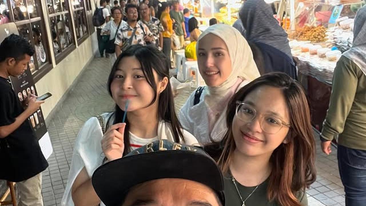 7 Potret Pasha Ungu Liburan Bareng Adelia Wilhelmina, Ajak Juga Shakiena dan Nasha 2 Anak Remajanya
