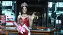 Puteri Indonesia 2016, Kezia Warouw saat tiba di Graha Mustika Ratu, Jakarta, Selasa (7/2). Puteri Indonesia 2016, Kezia Warouw berhasil masuk top 13 di Miss Universe 2016. (Liputan6.com/Herman Zakharia)