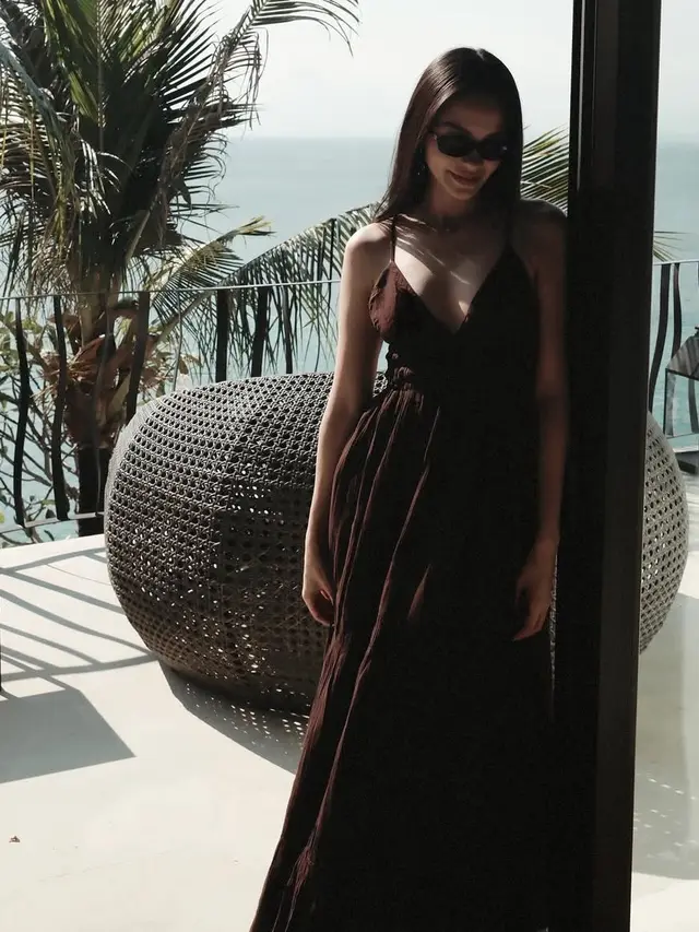 Syifa Hadju dan Alyssa Daguise saat diajak liburan Maia Estianty ke Bali. [@alyssadaguise]