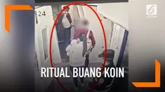 Sebuah penerbangan dari Wuhan ke Urumqi ditunda selama setengah jam. Penundaan ini disebabkan karena seorang penumpang membuang koin ke mesin pesawat.