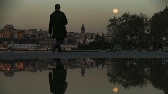 FOTO: Kasus COVID-19 Melonjak, Turki Akan Terapkan Lockdown Parsial