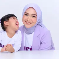 Ria Ricis bagikan rahasia kulit sehat sang anak, Moana.