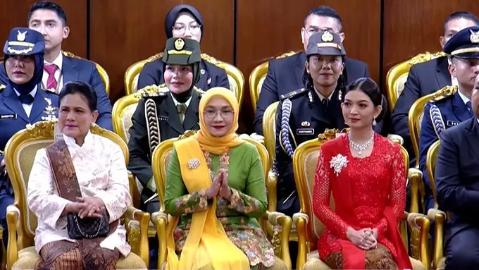 Penampilan Keluarga Jokowi di Pelantikan Prabowo-Gibran
