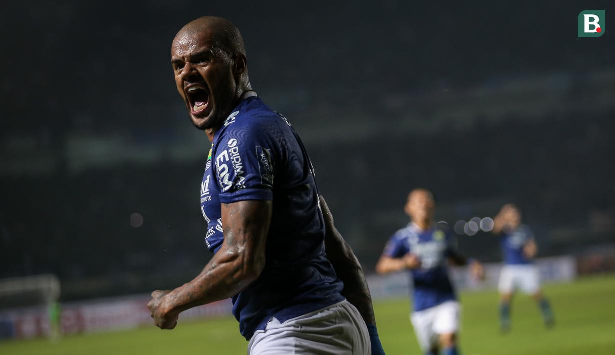 Piala Presiden 2022 akan segera memasuki partai perempat final. Meski tinggal merampungkan beberapa pertandingan di fase grup, sebagian tim telah sukses mengamankan tiket untuk melaju ke delapan besar. Beberapa dari mereka juga mampu mencuri perhatian usai berhasil tampil secara impresif dan bahkan diprediksi akan menjadi kandidat kuat juara Piala Presiden 2022. Berikut daftarnya. (Bola.com/Bagaskara Lazuardi)