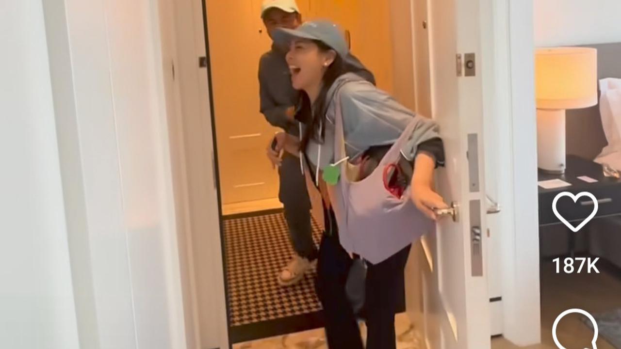 Potret Salting Nagita Slavina Masuk Kamar Hotel Kejutan dari Raffi Ahmad, Penuh Bunga Mawar Pink di Lantai Hingga Bathtub