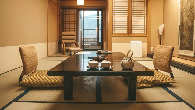 Tingginya Kunjungan Wisman Ancam Kelangsungan Tradisi Makanan dalam Kamar ala Ryokan di Kyoto Jepang
