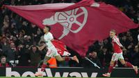 Arsenal menutup tahun 2025 dengan senyuman. The Gunners berhasil mengamankan posisi puncak klasemen Liga Inggris setelah melumat Aston Villa dengan skor telak 4-1. (AP photo/Alastair Grant)