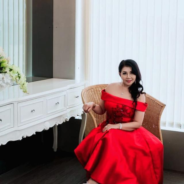 Meilany Chandrawaty - ibunda Roy Kiyoshi