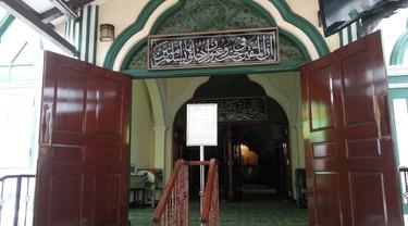 Masjid Khadijah yang terletak di 583 Geylang Road Singapura membuka diri bagi pemeluk agama lain yang ingin mendapat informasi tentang Islam