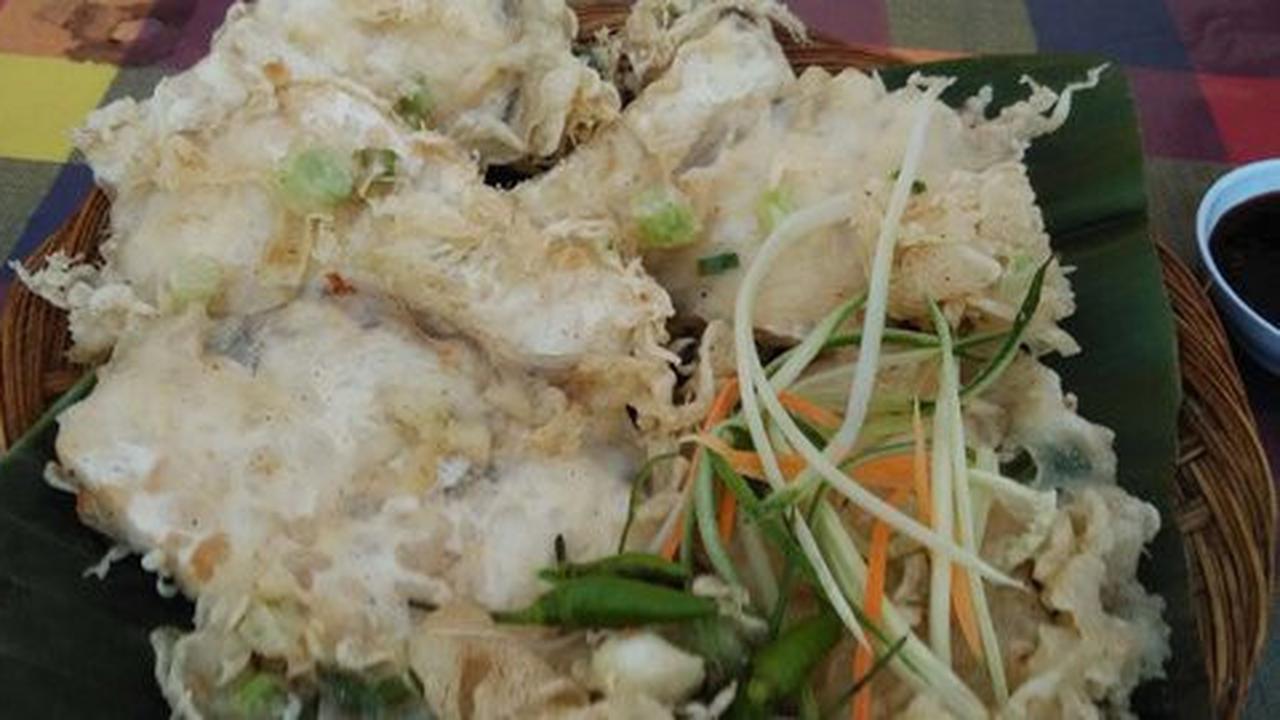 Dua petisi menolak hak eksklusif mendoan muncul di dunia maya