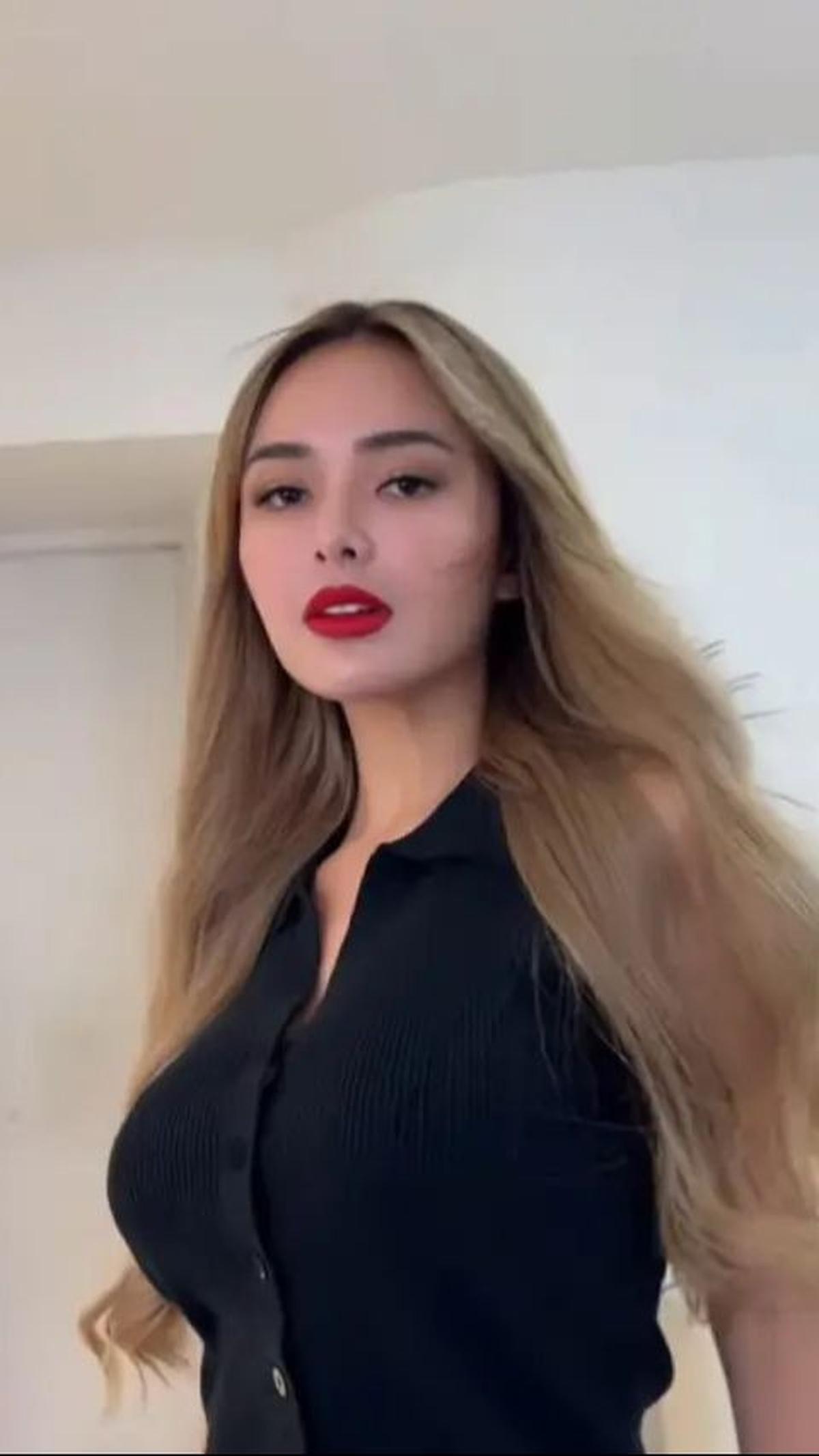 Namun, seperti halnya selebriti lainnya, Amanda Manopo tidak luput dari spekulasi dan komentar netizen