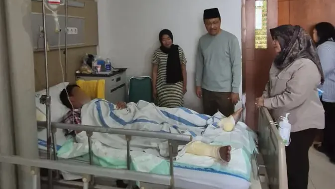 Bansos Rp 5 Juta untuk Korban Kebakaran Rumah Makan Diserahkan Gus Ipul