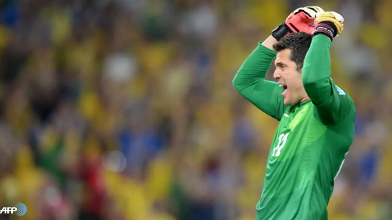 julio-cesar-130816b.jpg