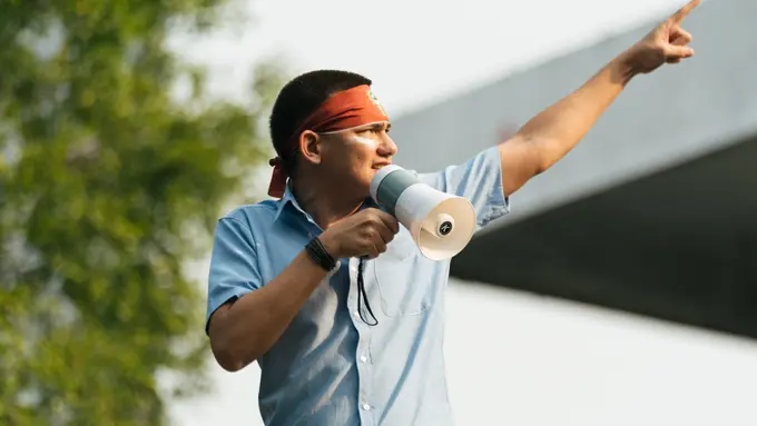 Adipati Dolken turut bermain di Rencana Besar