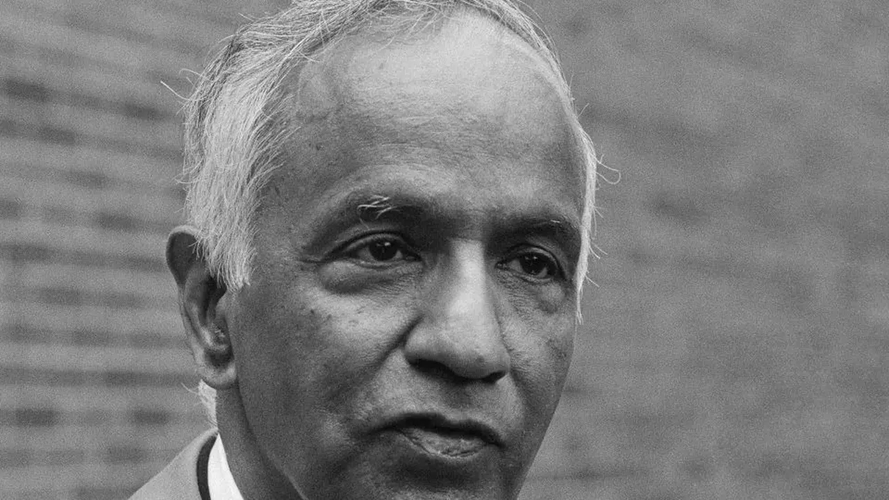 [Bintang] S. Chandrasekhar