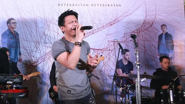The Epic Show by Samsung Galaxy S21 Series 5G