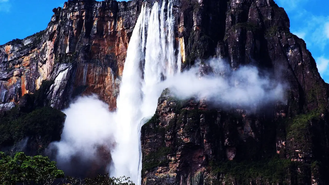 Wajib Dikunjungi, 4 Air Terjun Ini Miliki Keindahan Seperti Surga