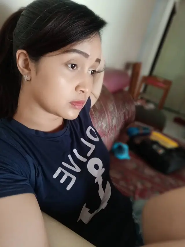 6 Potret Destia Astinatri, Mantan Istri Kedua Daus Mini yang Bikin Pangling