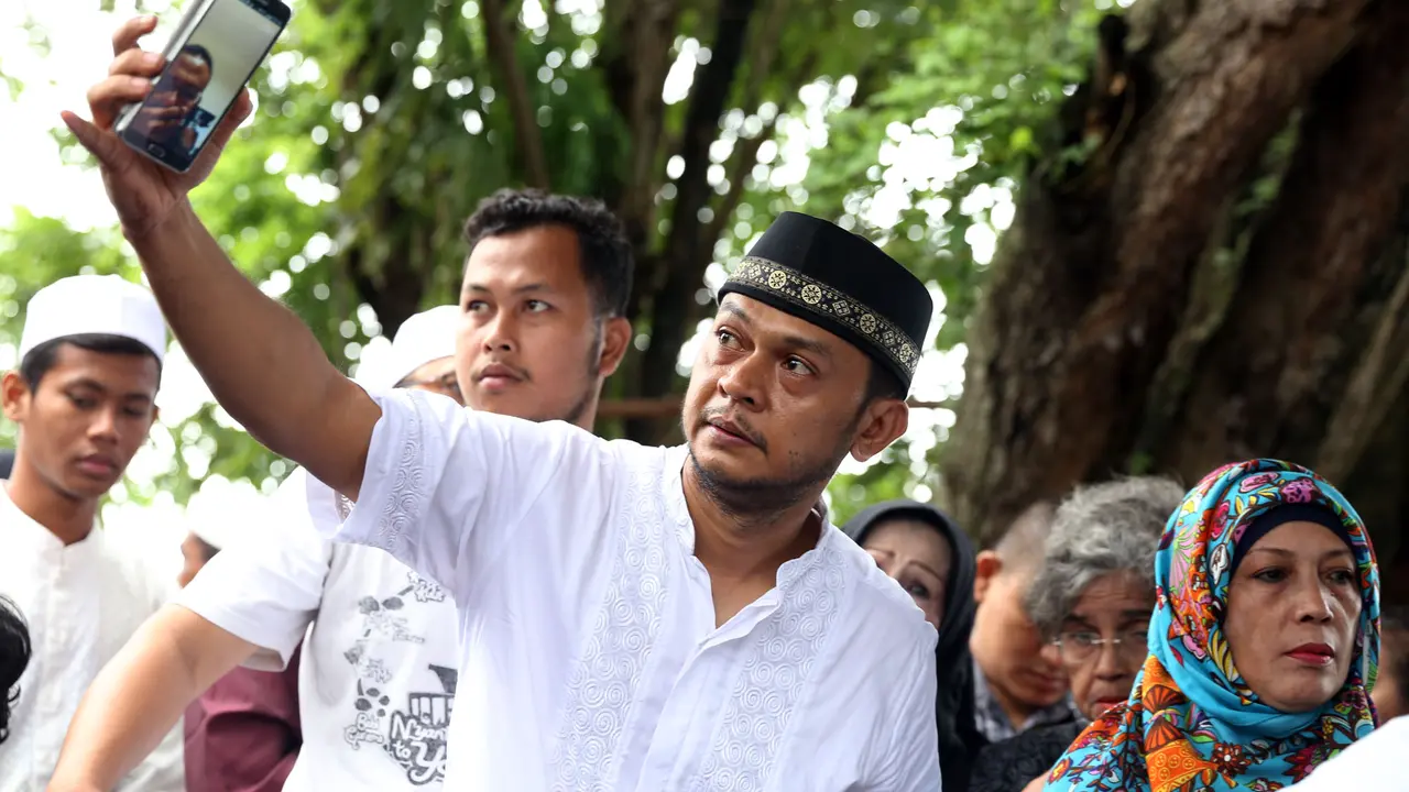 Pemakaman Yanni Libels 