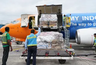 Kantor Staf Presiden (KSP) mengirimkan pompa apung untuk mempercepat pengeringan rumah warga serta fasilitas umum di wilayah terdampak banjir dan longsor di Aceh. (Foto: Dokumentasi KSP)