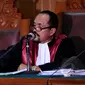 Hakim Sarpin Rizaldi memimpin sidang praperadilan Budi Gunawan kepada KPK di Pengadilan Negeri Jakarta Selatan, Senin (16/2/2015). (Liputan6.com/Johan Tallo)