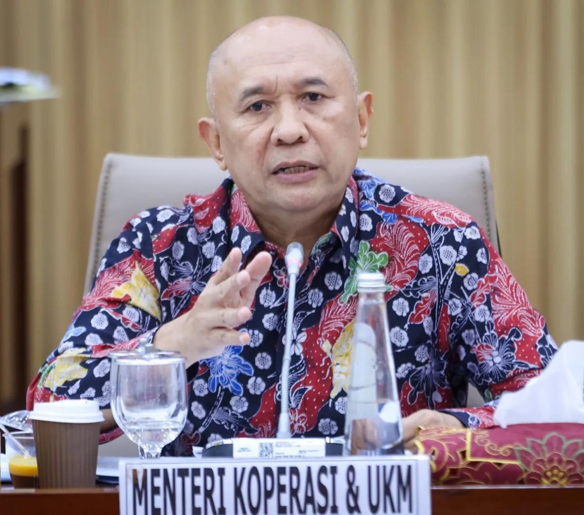 "Saya waktu itu masih sibuk, pas kita ada jadwal mereka juga nggak siap. Jadi kita agendakan untuk yang akan datang saja, kan ini permintaan mereka yang mau ketemu," kata Teten.