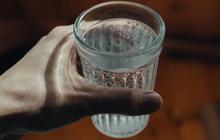 Fakta atau Mitos: Apakah Minum Air Es Dapat Menyebabkan Perut Buncit? Begini Penjelasan Medis