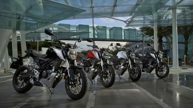 Honda CB125R
