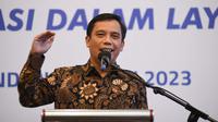 Direktur Utama Bank BTN Nixon LP Napitupulu memberikan sambutan pada acara Penyerahan Sertifikat KPR di Bandung, Jawa Barat (31/5/2023). Bank BTN berkomitmen memberikan pelayanan yang lebih baik kepada masyarakat sebagai debitur KPR BTN seperti penyelesaian sertifikat yang menjadi hak debitur. (Liputan6.com/HO)