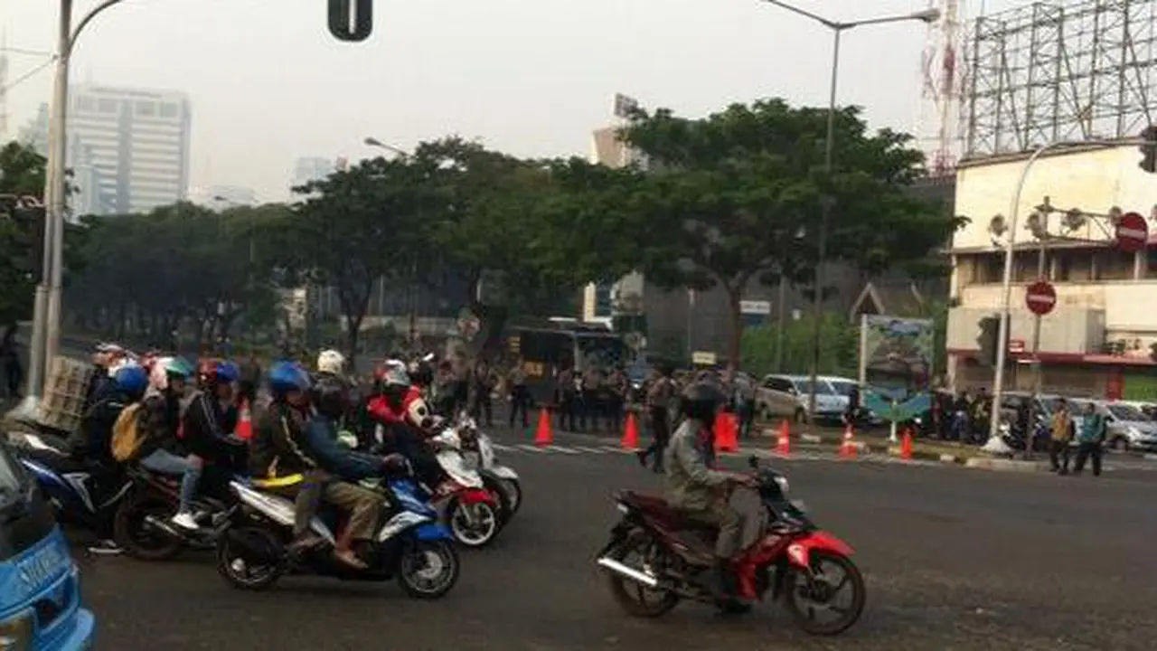 Pengalihan Arus di Sekitar Gedung MK Warnai Kemacetan Jakarta