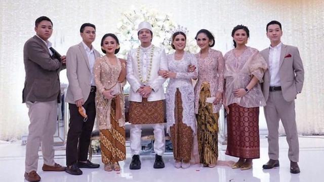 7 Potret Kedekatan Atta Halilintar dan Yuni Shara, Sudah Akrab