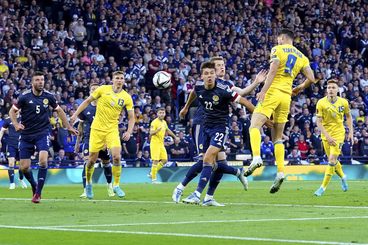 FOTO: Ukraina Hajar Skotlandia di Play-off Kualifikasi Piala Dunia 2022