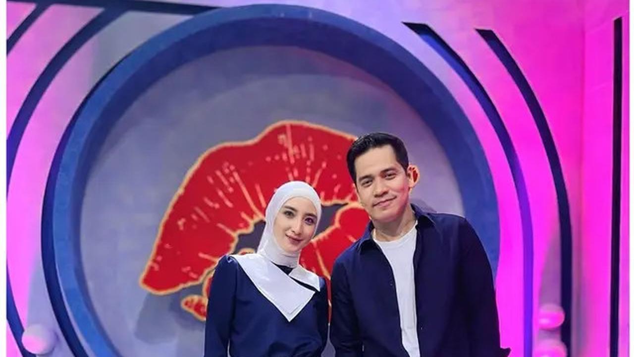 6 Potret Ricky Perdana dan Istri, Ungkap Kondisi Anak Usai Jatuh dari Lantai 2
