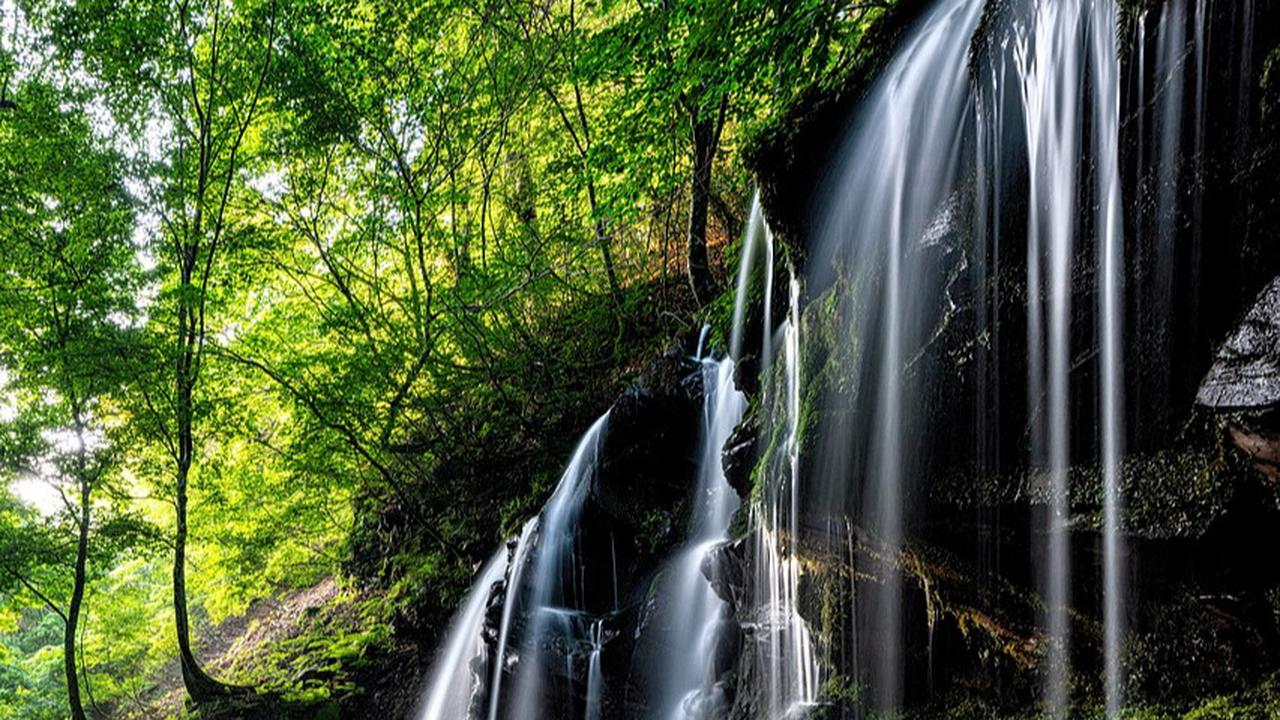 Mitos Air Terjun Tumpak Sewu, Membuat Awet Muda hingga Membawa Keberuntungan