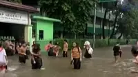 Segmen 2: Banjir di Kawasan Menteng hingga Arya Kembali Sekolah